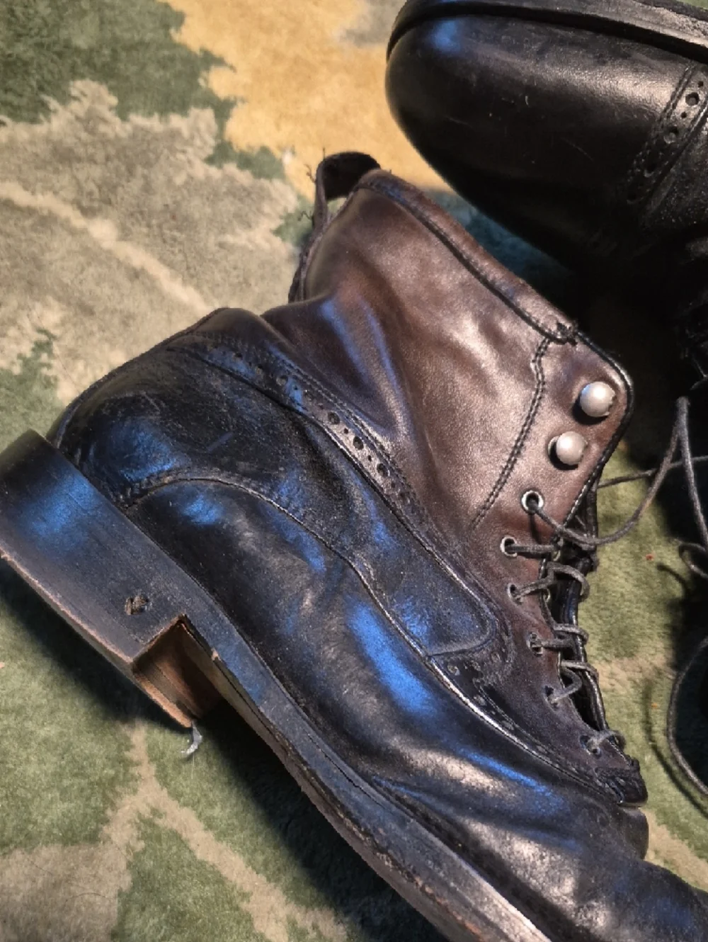 Men's Black Leather Lace-Up Cap-Toe Boots